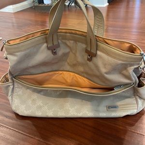 Tumi traveler bag